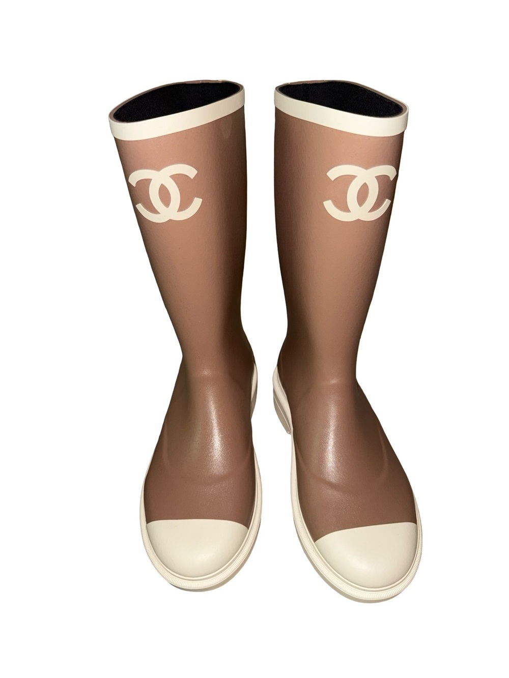 Chanel Caoutchouc CC Logo Rain Boots in beige and white rubber NWT